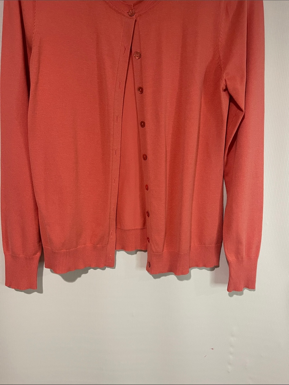 August Silk, Silk Blend Coral Button-Front Crewneck Sweater Cardigan SZ Medium - Picture 4 of 9